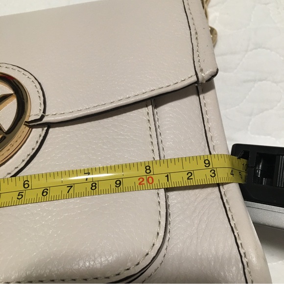 MK purse - Picture 8 of 8